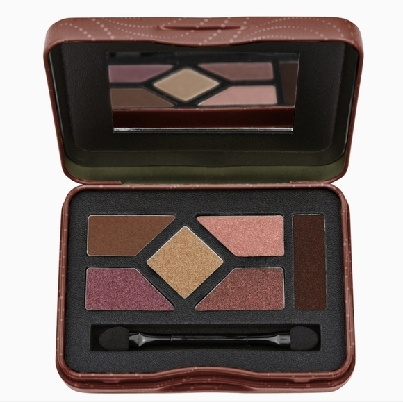 L.A girl inspiring eyeshadow palette - Picture 1 of 6